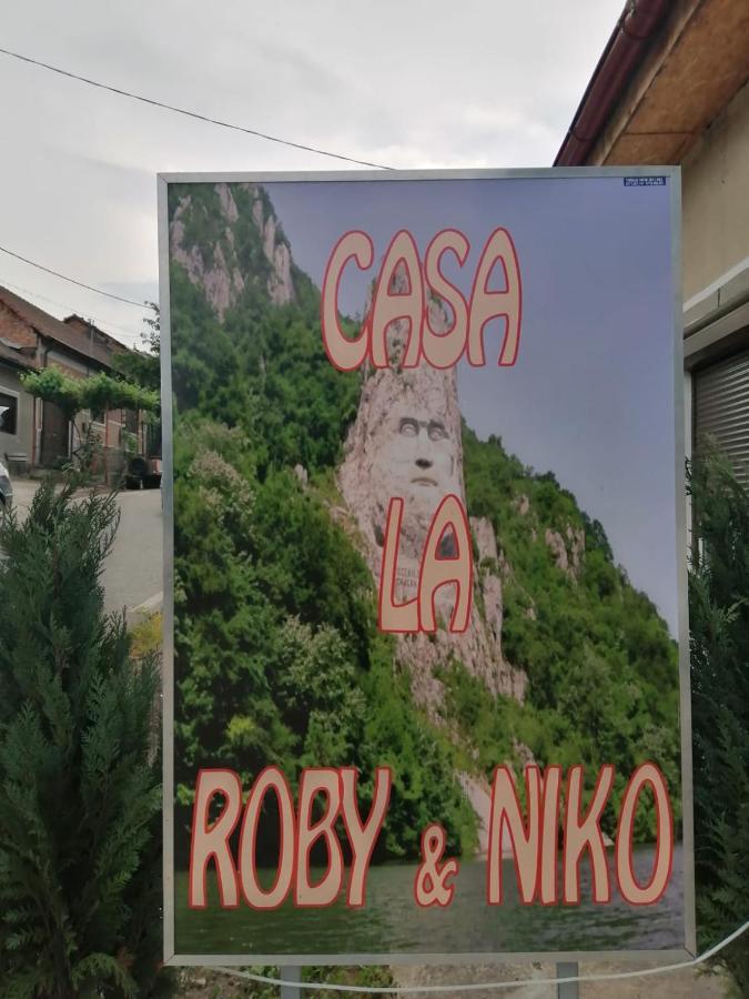 La Roby Si Niko Hotel ดูโบวา ภายนอก รูปภาพ